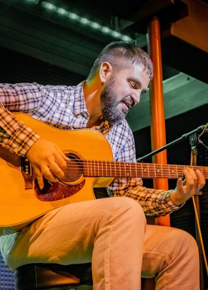 Виталий Будяк. Космическая гитара